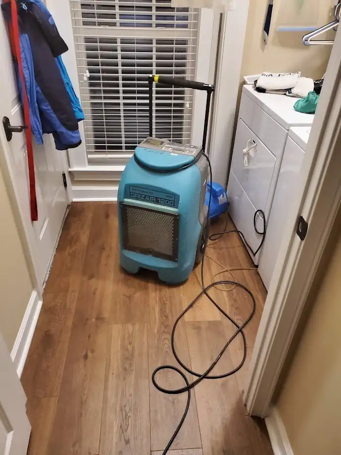 Commercial dehumidifier deployed for Flood Damage Cleanup in Lake Barcroft
